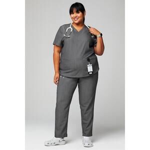 NWT Fabletics Scrub Set Vital 1-Pocket Top/Ion Scrub Pants Womens XXL/1X Gray